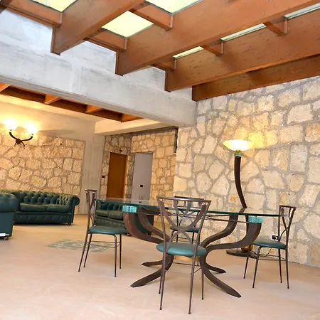 Clodi Hotel